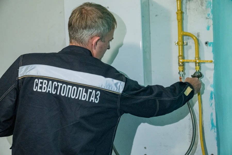 В сельских территориях Севастополя продолжается масштабная работа по подключению частных домов к природному газу