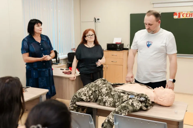 Инструктаж по первой помощи прошли родители первоклассников 