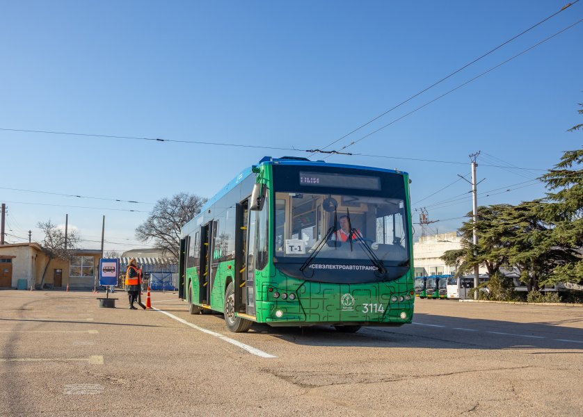 В Севастополе определили лучших водителей автобусов и троллейбусов